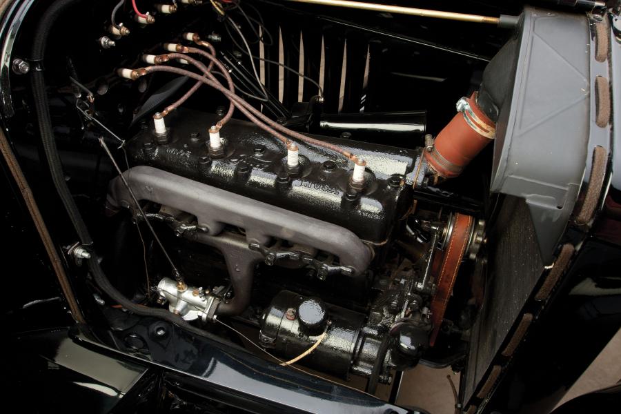  Ford Model T Roadster 1920 года  (фото 3 из 7)